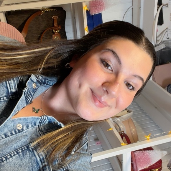 📣CNNEHS IS LIVE!!🩷📣 LIKE FOR LIVE NOTIFICATIONS! - Picture 9 of 10